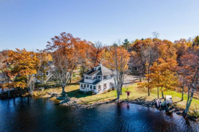 Lakefront Retreat in Orono Maine